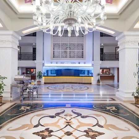 منتجع أيدينباي كينكز بالاس 5*